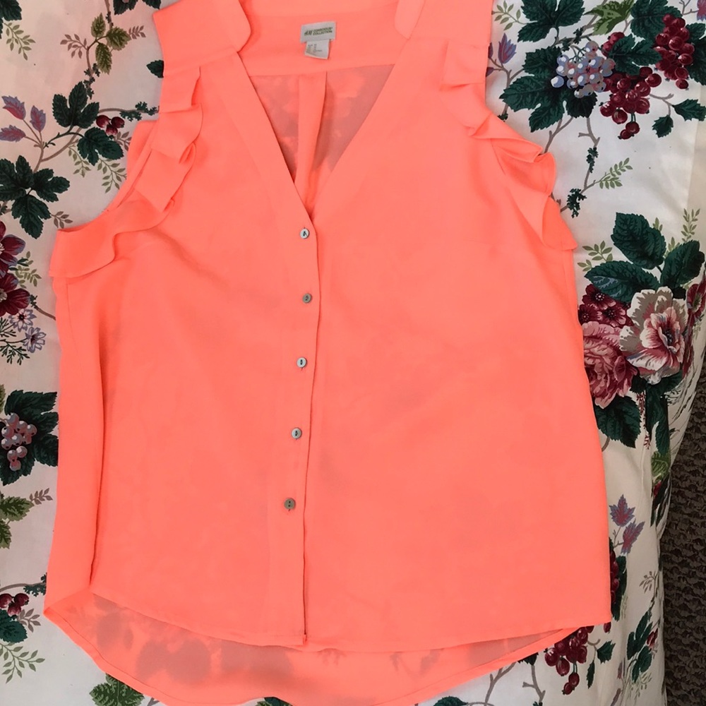 🐣H &M Lightweight sleeveless blouse🐥